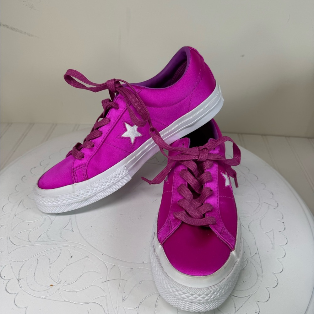 Converse Magenta Star Oxhyper  satin sneakers